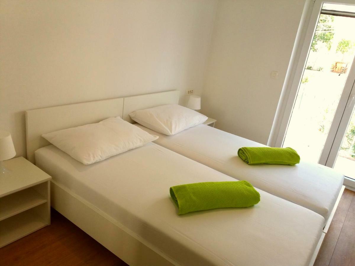 Apartments Mestrovic Lopar Luaran gambar