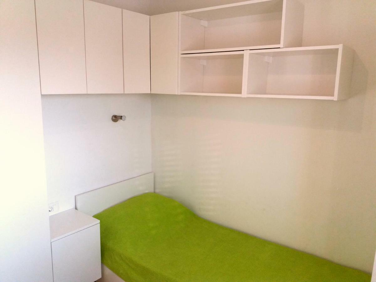 Apartments Mestrovic Lopar Luaran gambar