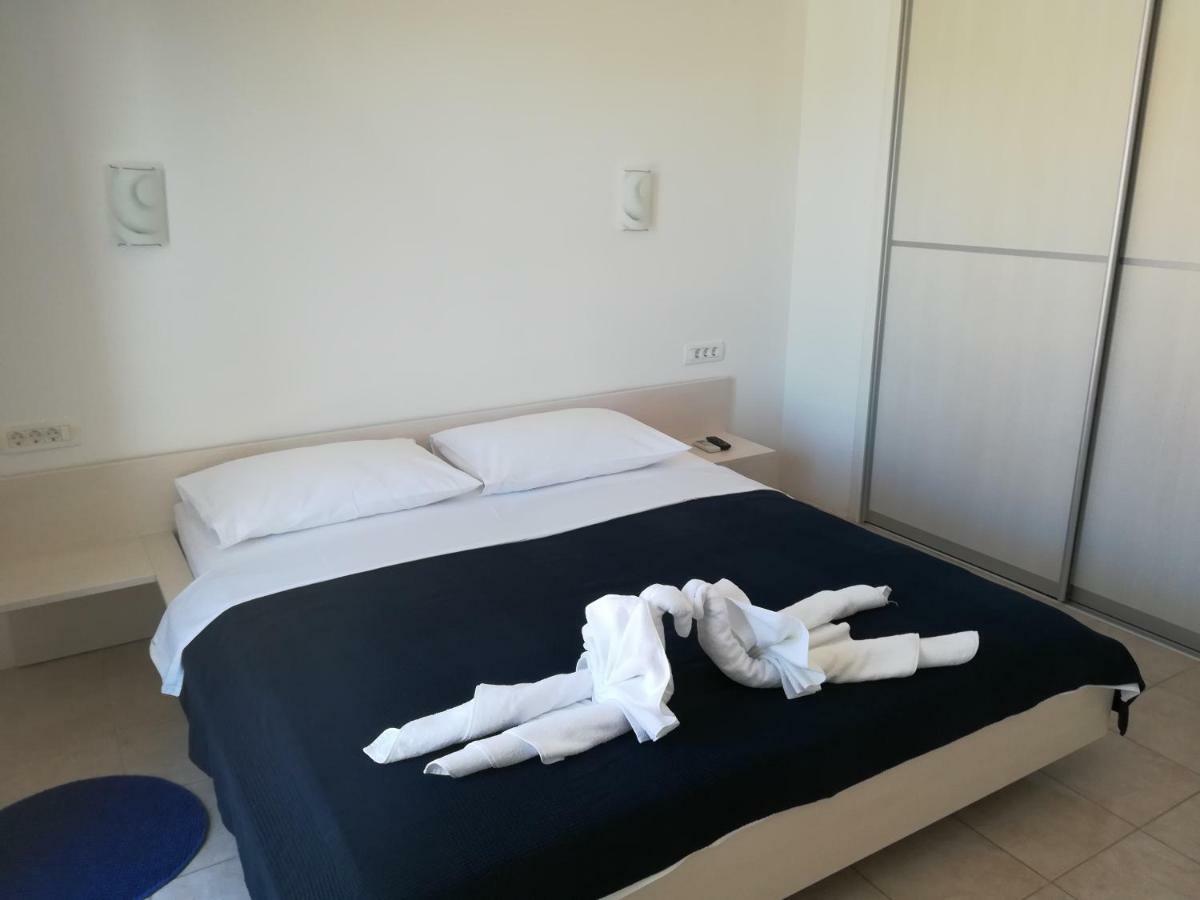 Apartments Mestrovic Lopar Luaran gambar